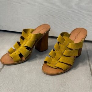 Treasure & Bond Mustard Strappy Block Heel Mules